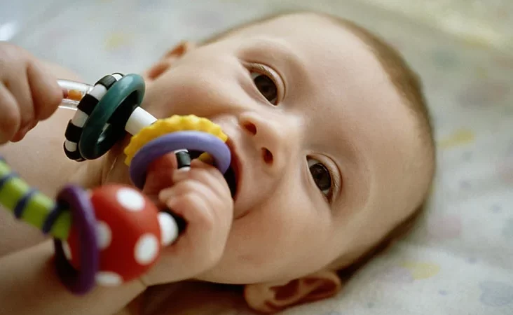How to Look for Baby Teethers and the Benefits of Buying One