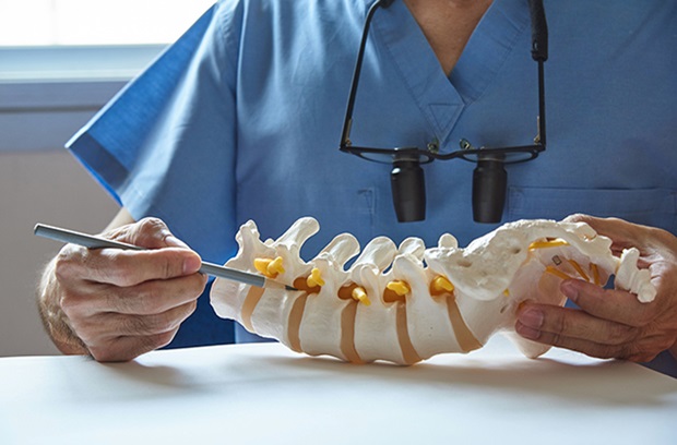 Top 6 Questions To Ask Your Spine Surgeon Before Back Surgery