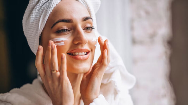 Dermatologists’ Advice on Managing Sensitive Skin