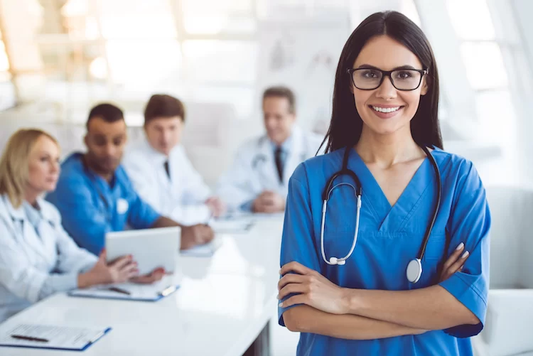 Nurse Practitioners vs. Physicians: What Are the Differences and Similarities?