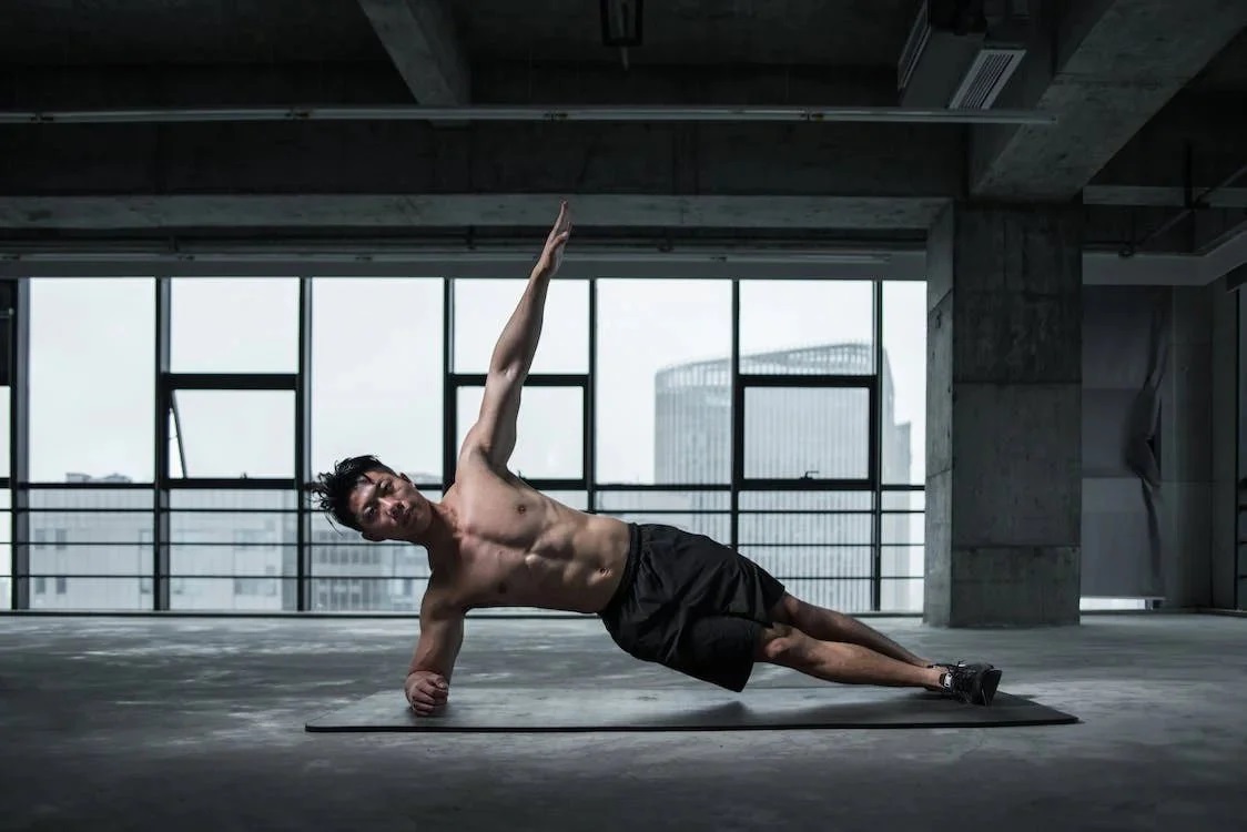 The Secret Weapon for a Stable Back: How Oblique Workouts Can Improve Posture and Prevent Pain